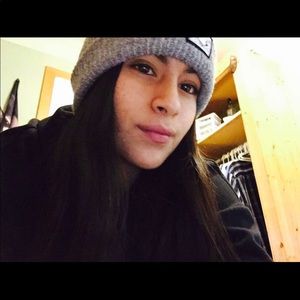 Meet your Posher, Veronica